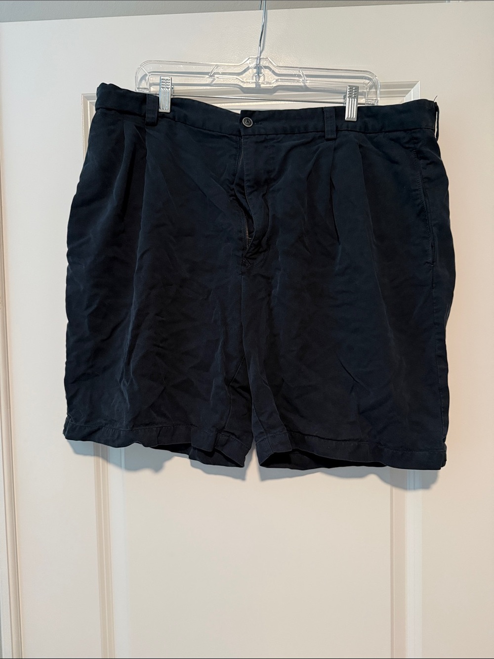 Tommy Bahama Navy Flat-Front Pleated Shorts